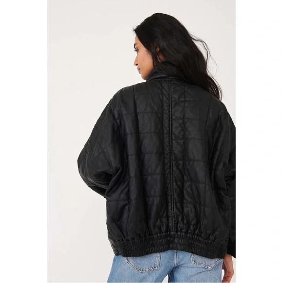 FREE PEOPLE : DOLMAN QUILTED VEGAN LEATHER JACKET IN BLACK